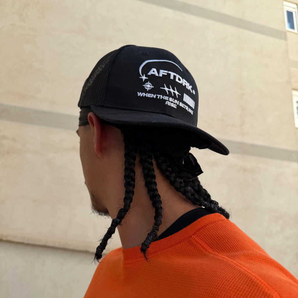 V1 TRUCKER HAT